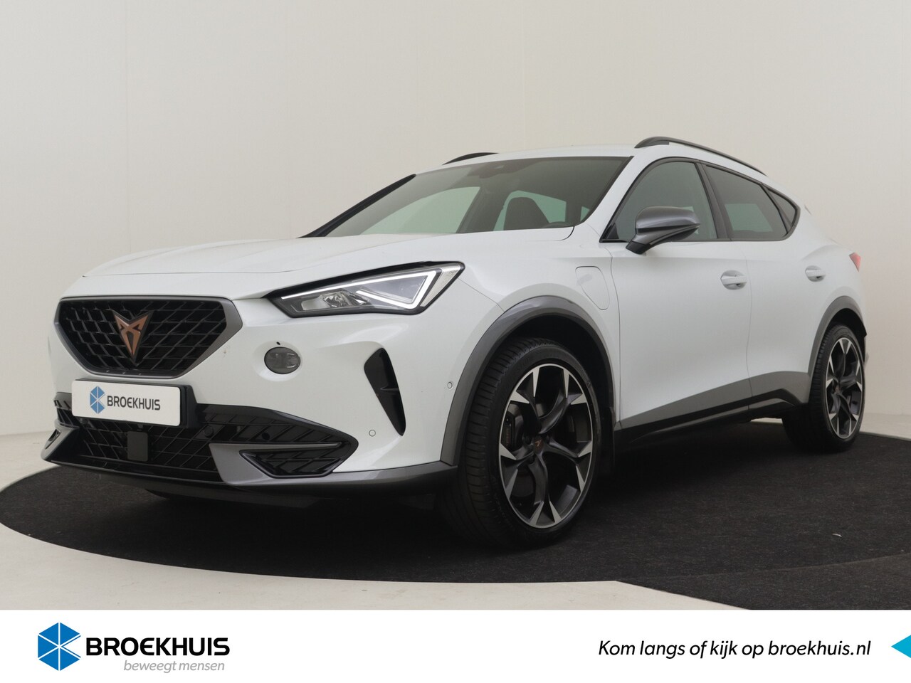 CUPRA Formentor - 1.4 e-Hybrid VZ Performance 245pk | Trekhaak | Keyless | Navigatie | Dodehoekdetectie | Pa - AutoWereld.nl