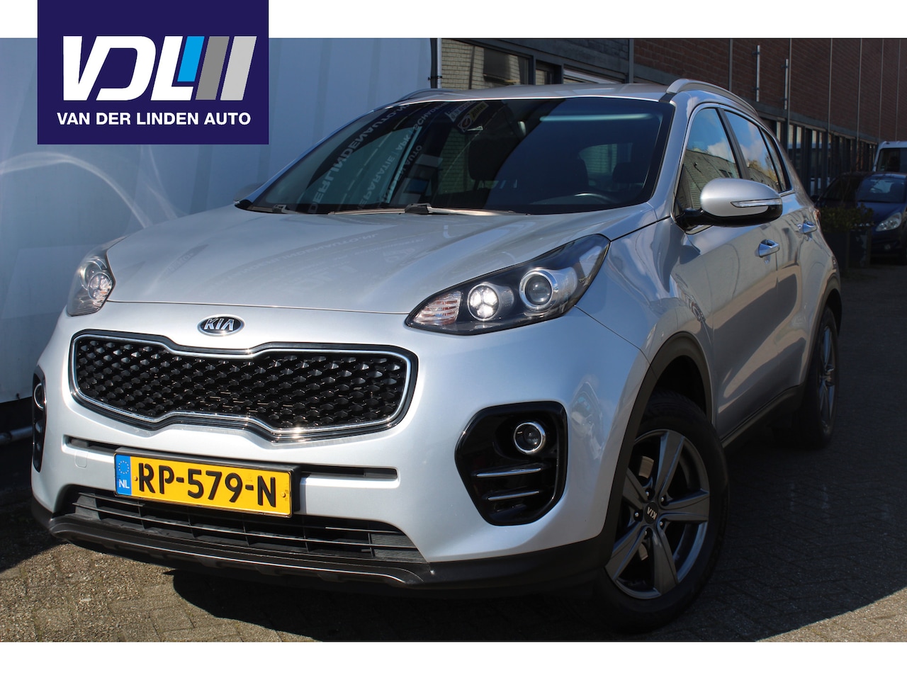 Kia Sportage - 1.6 GDI DynamicLine Trekhaak / Navi / Camera / AppleCarPlay/AndroidAuto - AutoWereld.nl