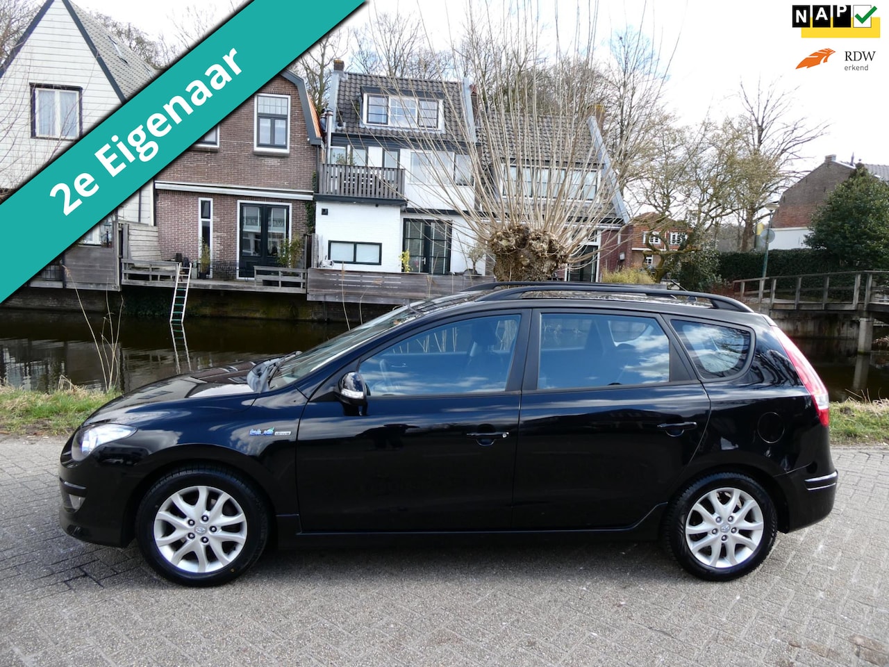 Hyundai i30 CW - 1.4i i-Motion 2e eigenaar Clima Cruise Trekhaak 1200kg. Zuinig - AutoWereld.nl