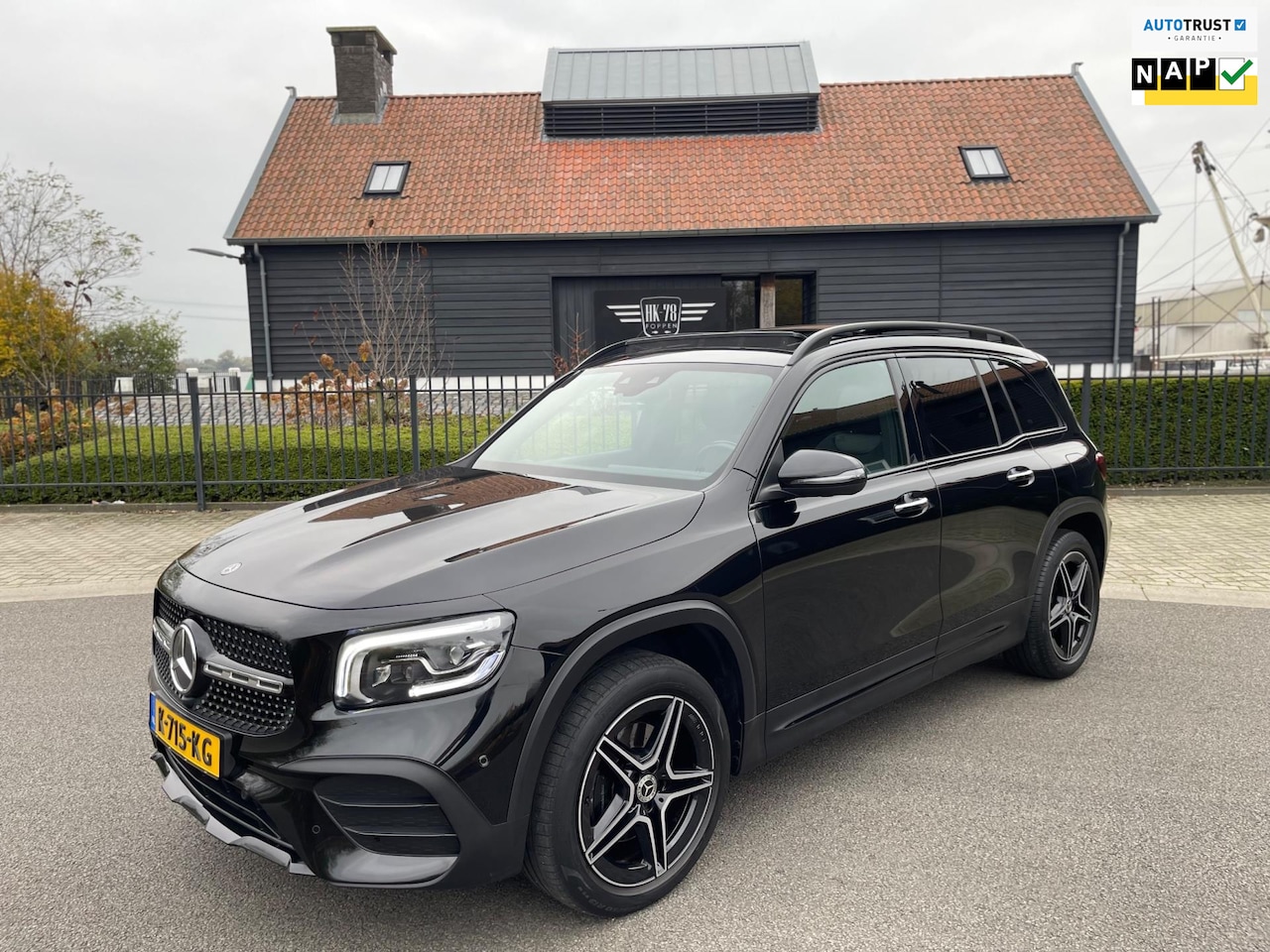 Mercedes-Benz GLB - 200 AMG Line Night pakket Panoramadak AchteruirijCamera - AutoWereld.nl