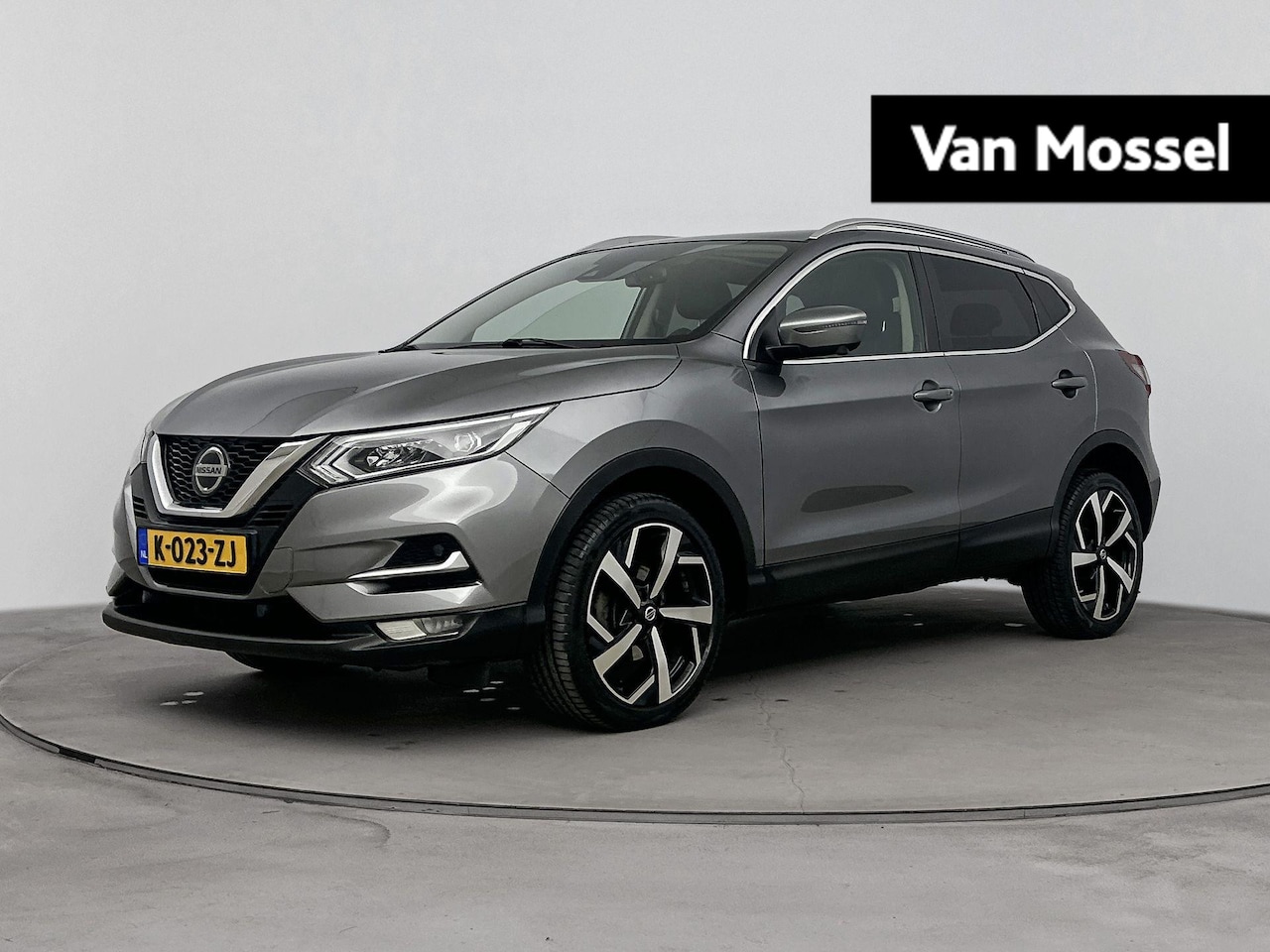 Nissan Qashqai - 1.3 DIG-T Premium Edition | Automaat | Panorama-dak | Navigatie | 360 Camera | Stoelverwar - AutoWereld.nl