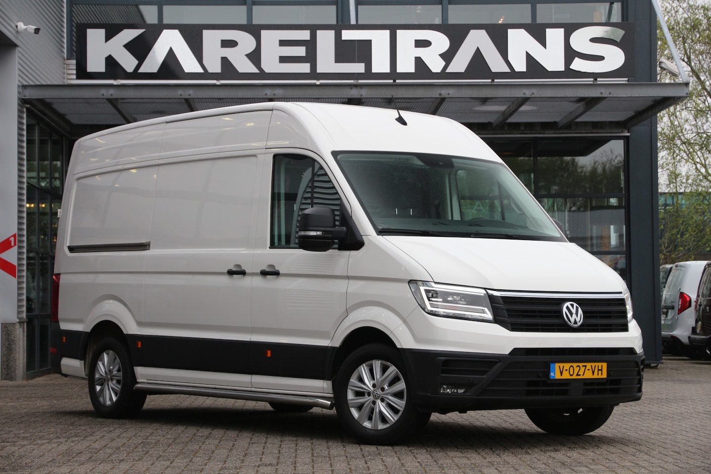 Volkswagen Crafter - 35 2.0 TDI 140 | L3H3 | LED | Navi | Camera | Airco.. - AutoWereld.nl