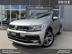 Volkswagen Tiguan - 1.4 TSI 4Motion Highline Business R Pano|Virtual|Carplay|Ad.Cruise|Led