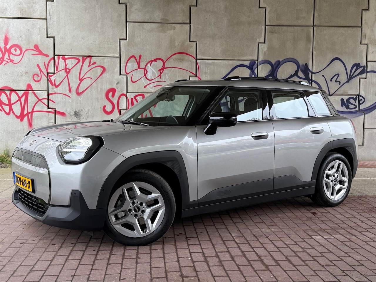 MINI Aceman - Mini (j05) 42,5 kWh Essential camera - AutoWereld.nl