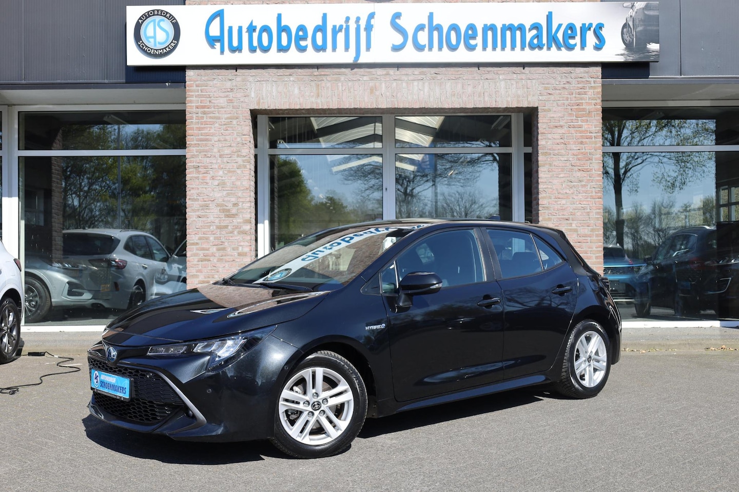Toyota Corolla - 1.8 Hybrid Active CAMERA CARPLAY DAB NAVI CRUISE CLIMA 2xPDC GSM-LADER - AutoWereld.nl