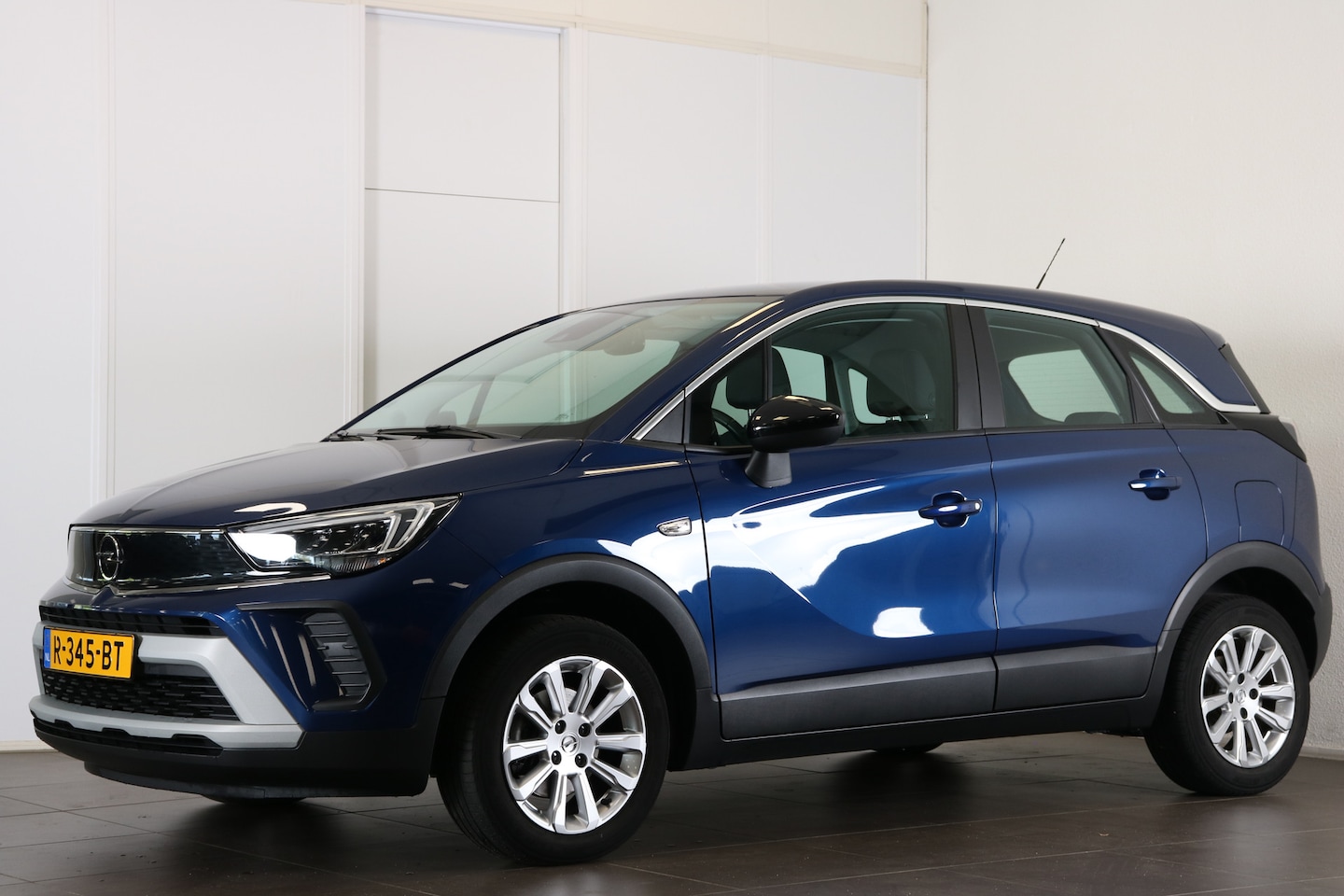 Opel Crossland - 1.2 Turbo Elegance | Navi | Camera | Keyless entry | Apple Carplay | Comfortstoelen | DAB - AutoWereld.nl