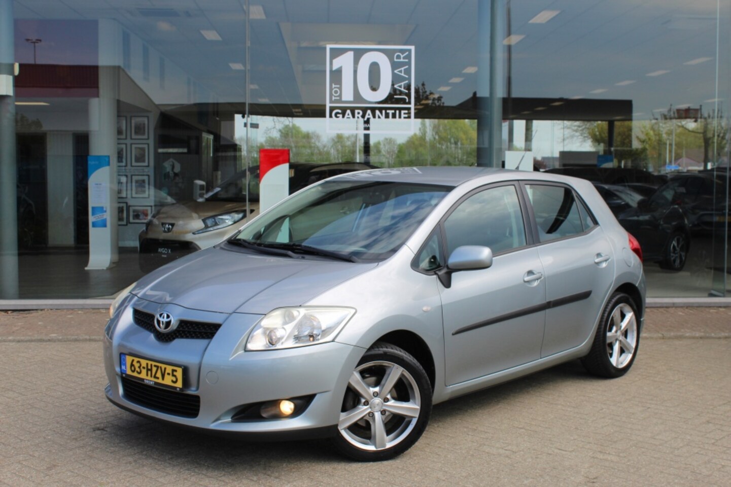 Toyota Auris - 1.6-16V Dynamic Navigator | Trekhaak | Navi | Sensoren Achter | - AutoWereld.nl