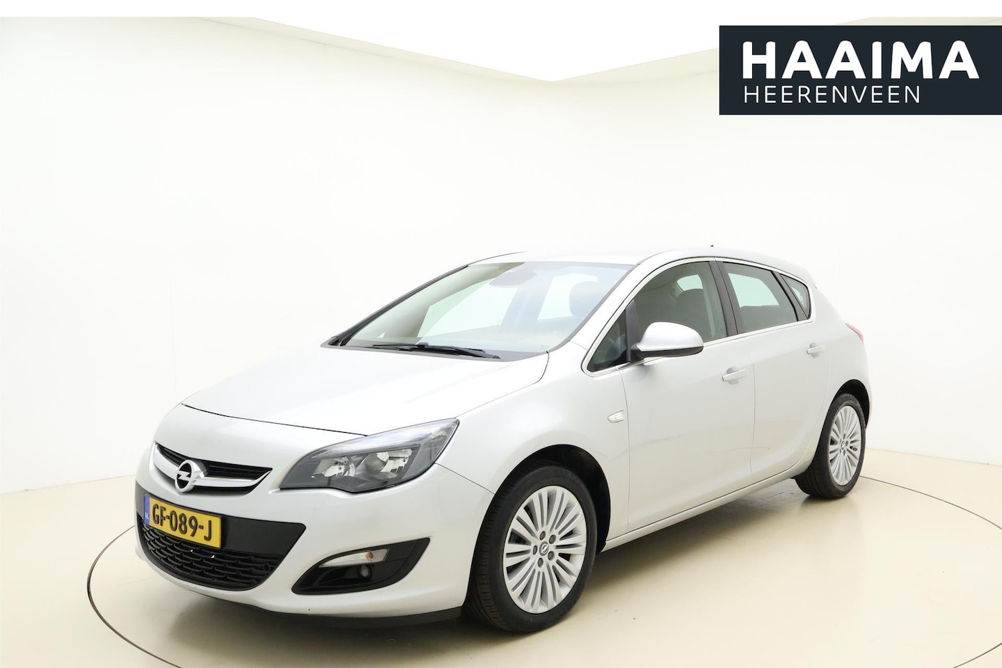 Opel Astra - 1.4 Turbo 120pk Blitz | Navigatie | Airco | Bluetooth | Cruise control | Lichtmetalen velg - AutoWereld.nl