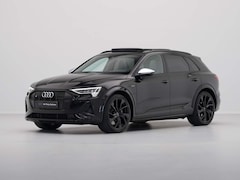 Audi e-tron - S quattro 504pk 95 kWh Panorama Navigatie Luchtvering Trekhaak Camera