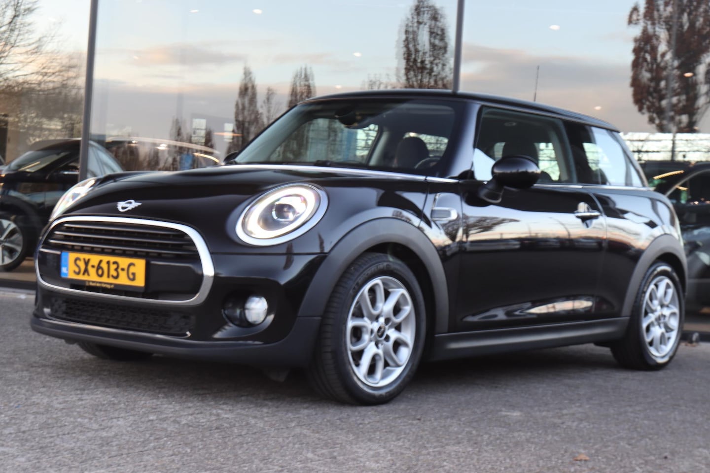 MINI Cooper - MINI 1.5 136PK AUT. PEPPER | CARPLAY | PDC | CLIMATE | CRUISE | LED | - AutoWereld.nl