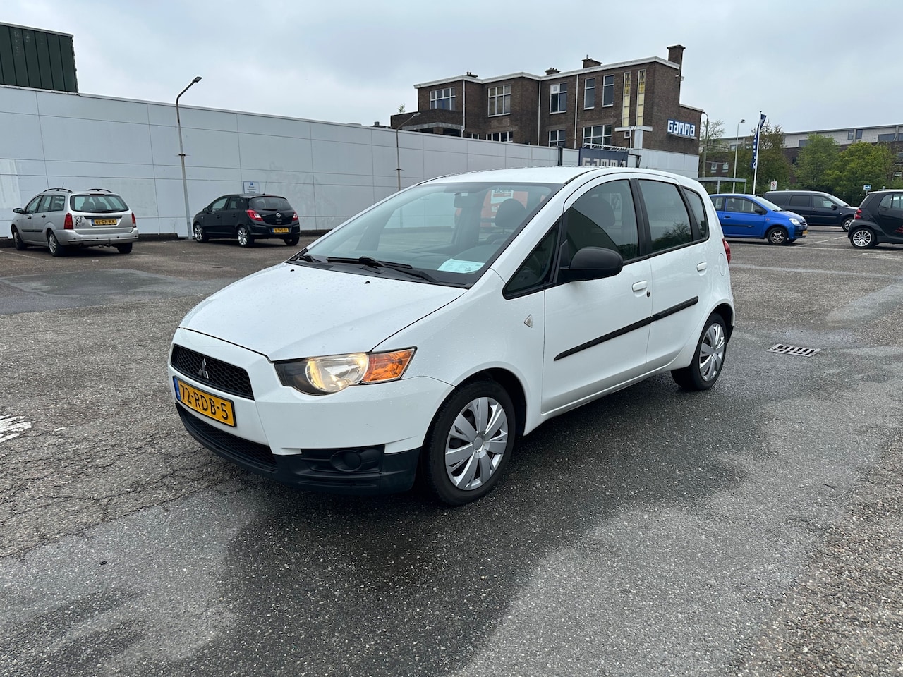 Mitsubishi Colt - 1.1 Edition One 1.1 Edition One - AutoWereld.nl
