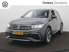 Volkswagen Tiguan - 1.5 TSI R-Line Business+ Trekhaak - Camera - Clima - 19 Inch