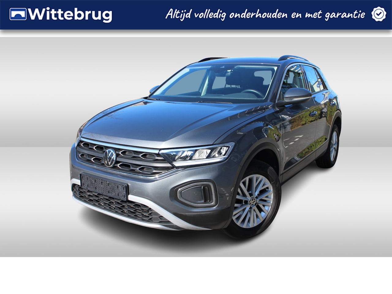 Volkswagen T-Roc - 1.5 TSI 150pk Life Comfort DSG Automaat Digitaal dashboard / App-connect / LED / Parkeerse - AutoWereld.nl