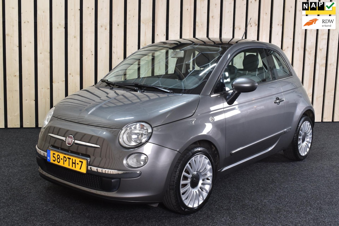 Fiat 500 - 0.9 TwinAir Lounge 92dkm Airco Panoramadak NL-auto Nwe APK - AutoWereld.nl