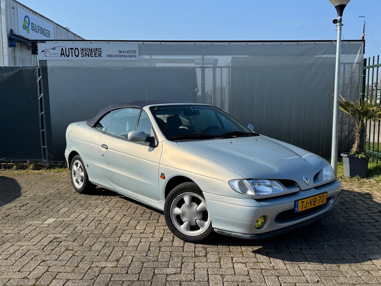 Renault Mégane Cabrio - 2.0 - APK 10-25 - AutoWereld.nl