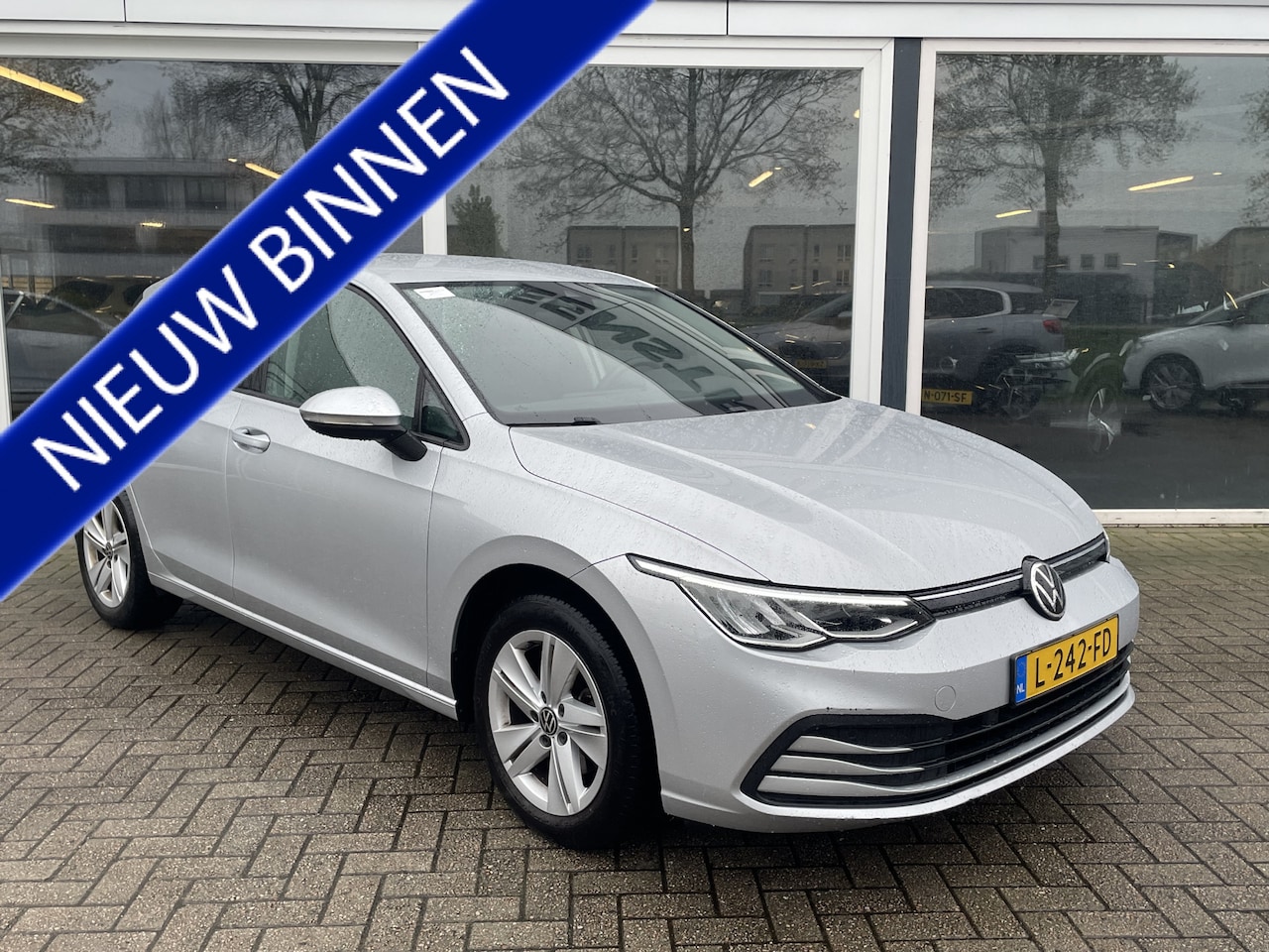 Volkswagen Golf - 1.0 TSI Life 50% deal 8.725,- ACTIE Virtual / Navi / Carplay / Cruise / Clima / Nieuw Mode - AutoWereld.nl