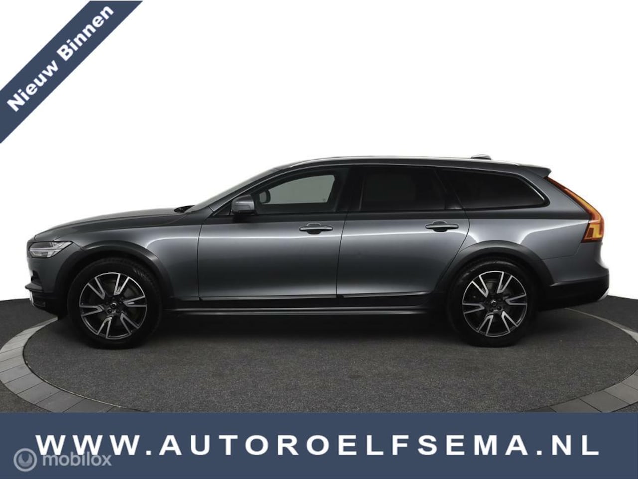 Volvo V90 Cross Country - 2.0 D5 AWD Pro| Trekhaak| Blis | leer - AutoWereld.nl