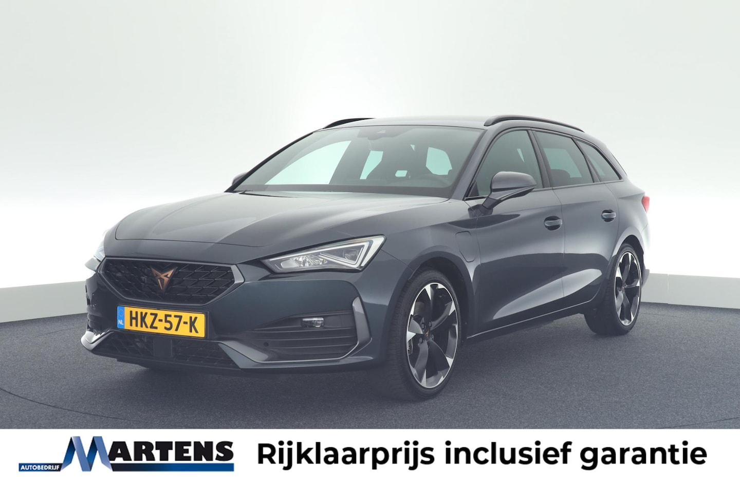 CUPRA Leon Sportstourer - 1.4 204pk e-Hybrid Business Stoel/Stuurverwarming Keyless Virtual Cockpit Navigatie - AutoWereld.nl