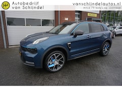 Lynk & Co 01 - 1.5 261PK NLD AUTO MODELJAAR 2024 MET ZWARTE HEMEL ROLHOES 360CAMERA 6, 6KWH LADEN PANORAM