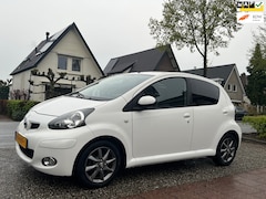 Toyota Aygo - 1.0-12V Dynamic Navigator 81.000 km NL-AUTO-NAP