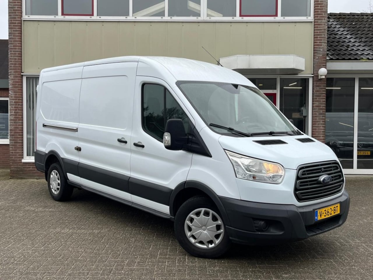 Ford Transit - 2.2 TDCI 125PK 3500 L3H1 I Airco I Cruise I Euro 5 - AutoWereld.nl