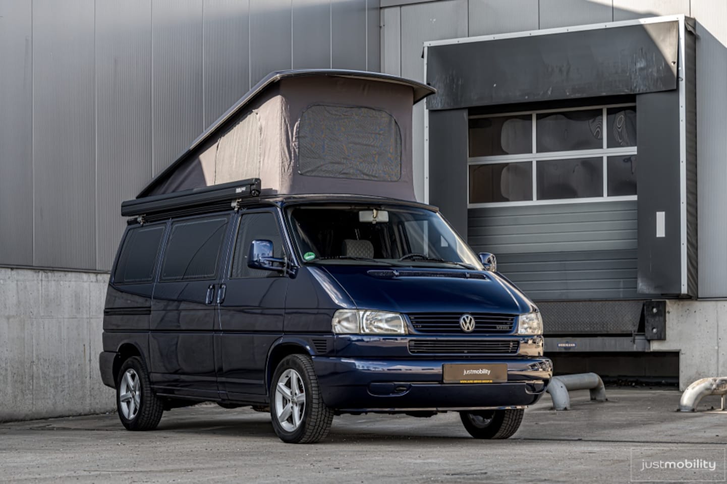 Volkswagen Transporter - Camper 2.8 VR6 (140PK) Dak, Tent, Airco, Bearlock - AutoWereld.nl