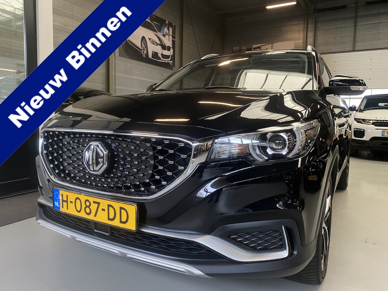 MG ZS - EV Luxury 45 kWh Pano, Camera - AutoWereld.nl