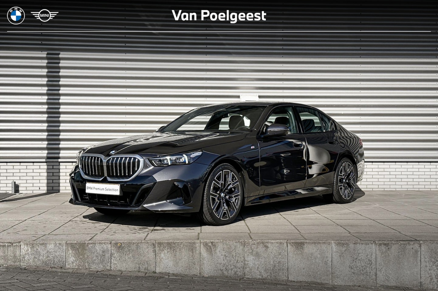 BMW 5-serie - Sedan 520i M Sport / Innovation Pack / trekhaak - AutoWereld.nl