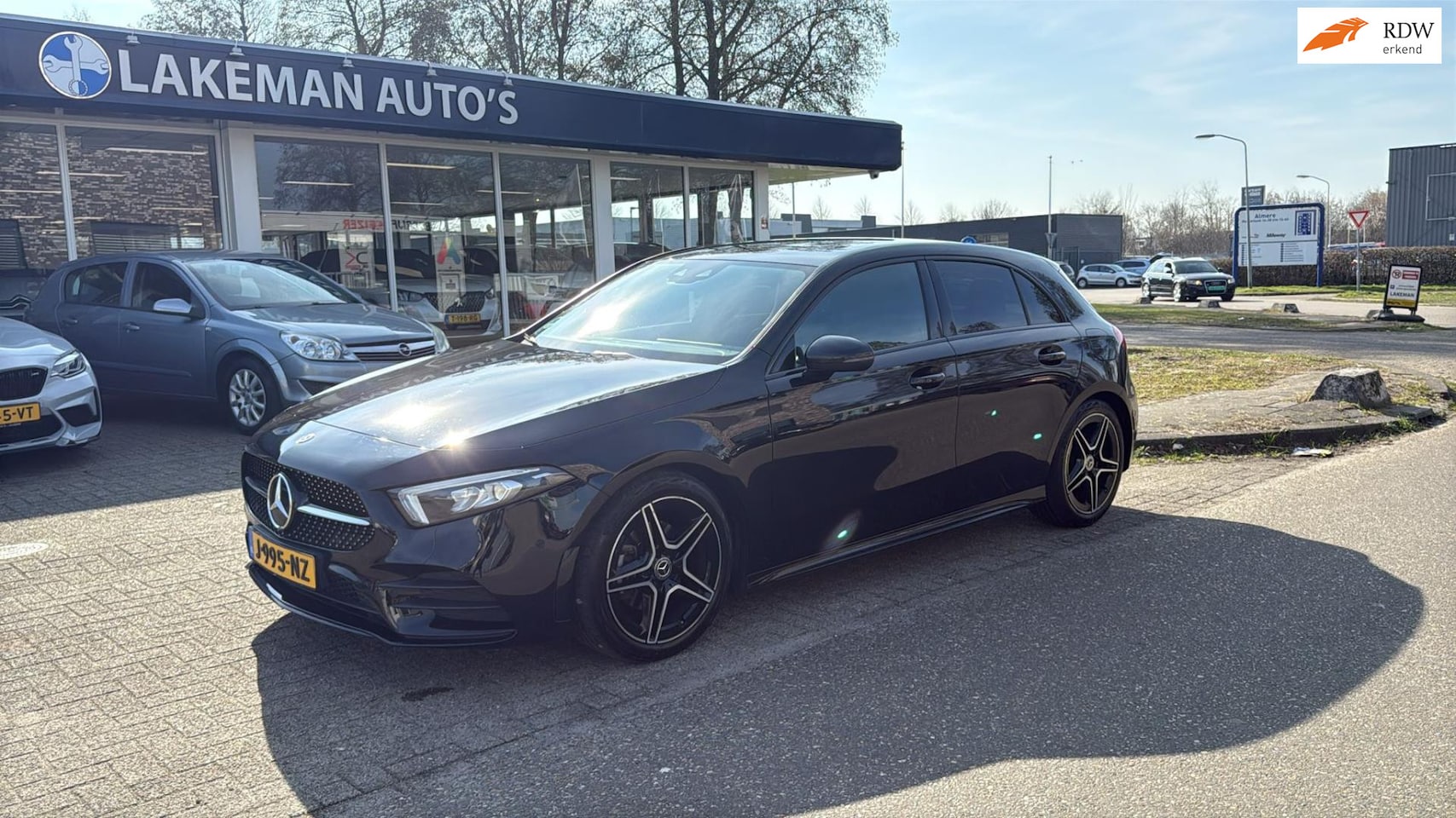 Mercedes-Benz A-klasse - 180 Business Solution AMG Automaat Blackline Huurkoop Inruil APK Garantie - AutoWereld.nl
