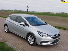 Opel Astra - 1.6 CDTI 120 Jaar Edition AC NAVI * MARGE CAR