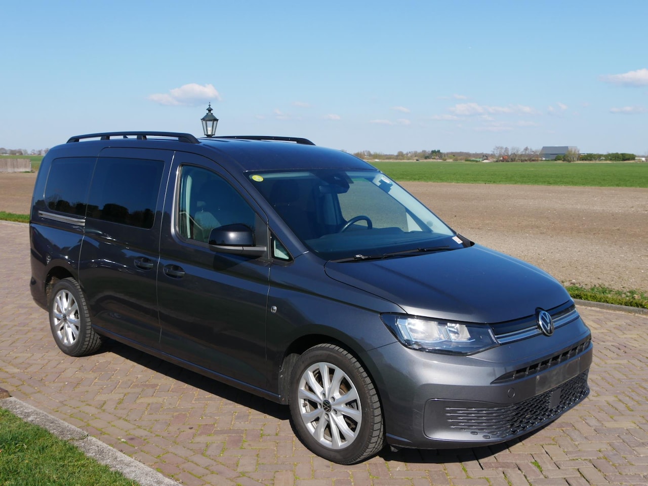 Volkswagen Caddy Maxi - 2.0 TDI AUT 2021 *MAXI* 5 Pers ***17499**NETTO** - AutoWereld.nl