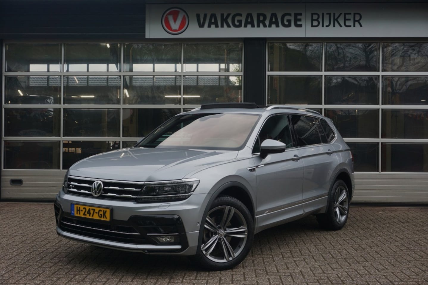 Volkswagen Tiguan Allspace - 1.5 TSI Highline Business R 7p. 1.5 TSI Highline Business R 7p. - AutoWereld.nl