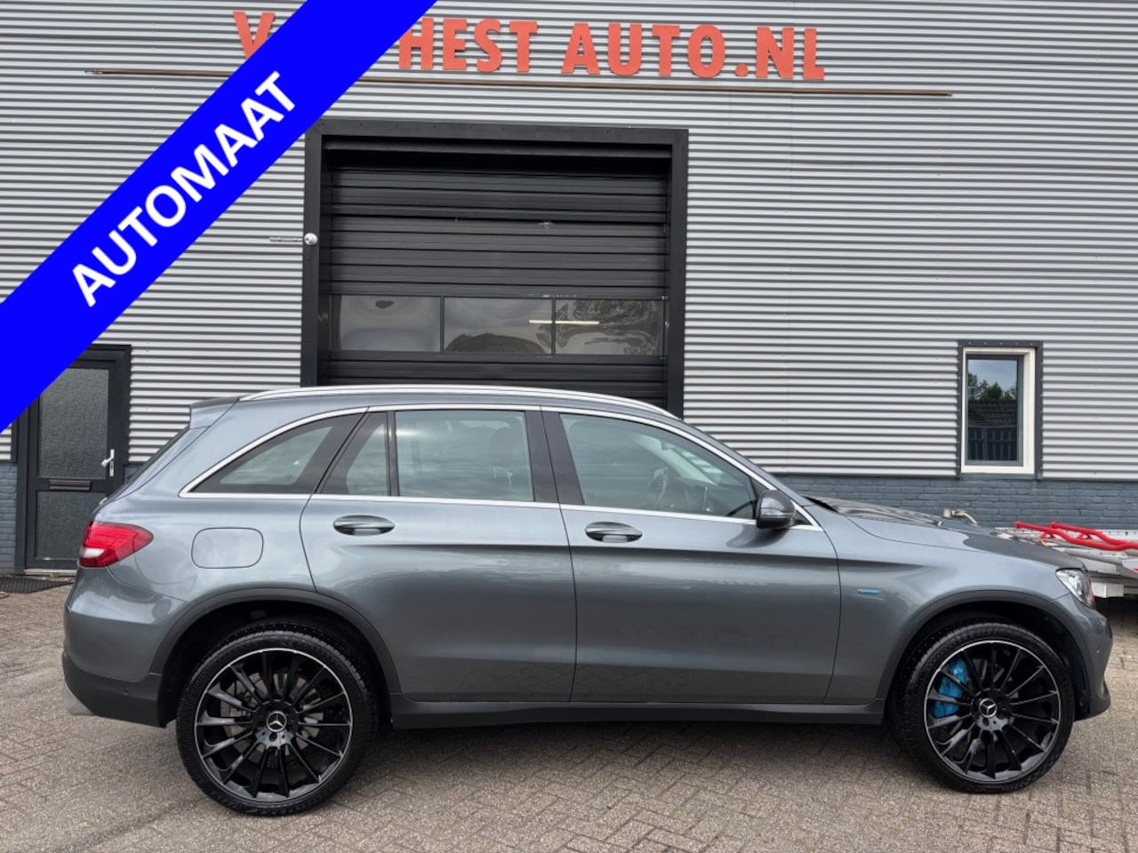 Mercedes-Benz GLC-klasse - 350e 4MATIC Pr. Plus 6 MND GAR | CLIMA | NAVI | LEDER | SPORTVEL - AutoWereld.nl