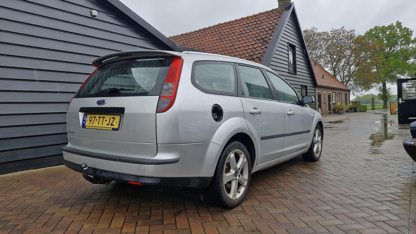Ford Focus Wagon - 2.0-16V Rally Edition 2.0-16V Rally Edition (Trekhaak / 1400 KG Trekgewicht / Airco / Cruise / 17 Inch / Goed ri