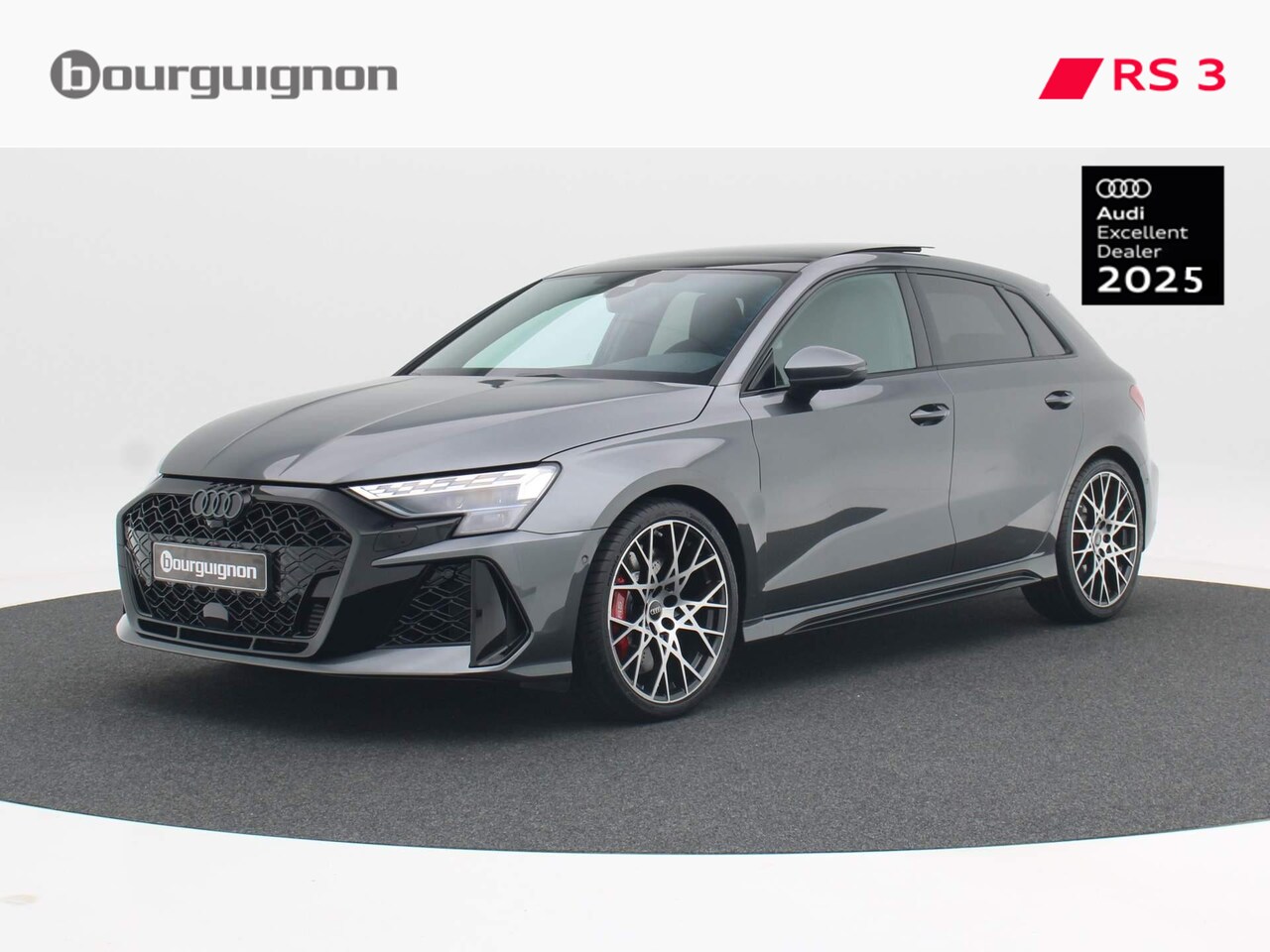 Audi A3 Sportback - RS3 2.5 FSI | 400 PK Sportback | Privacyglas |  19 inch | Panoramadak | RS Sportuilaatsyst - AutoWereld.nl