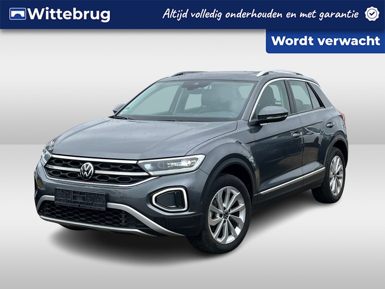 Volkswagen T-Roc - 1.5 TSI Style / Digital Cockpit Pro / Park Assist / Panoramadak / Achteruitrijcamera / 17' - AutoWereld.nl