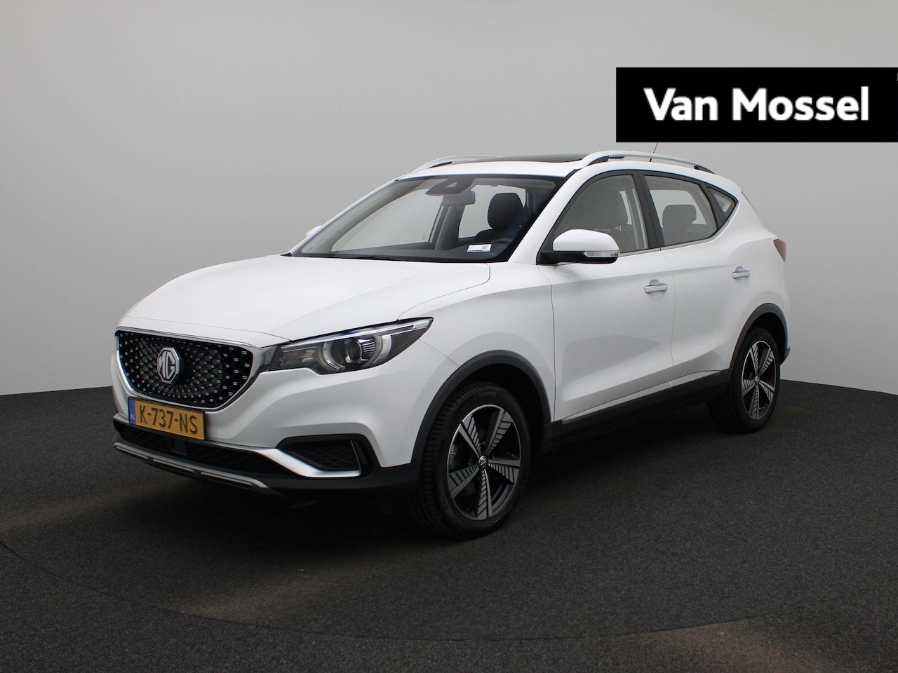 MG ZS - EV Luxury 45 kWh | Panoramadak |  Lederen Bekleding | Navigatie | Camera | - AutoWereld.nl