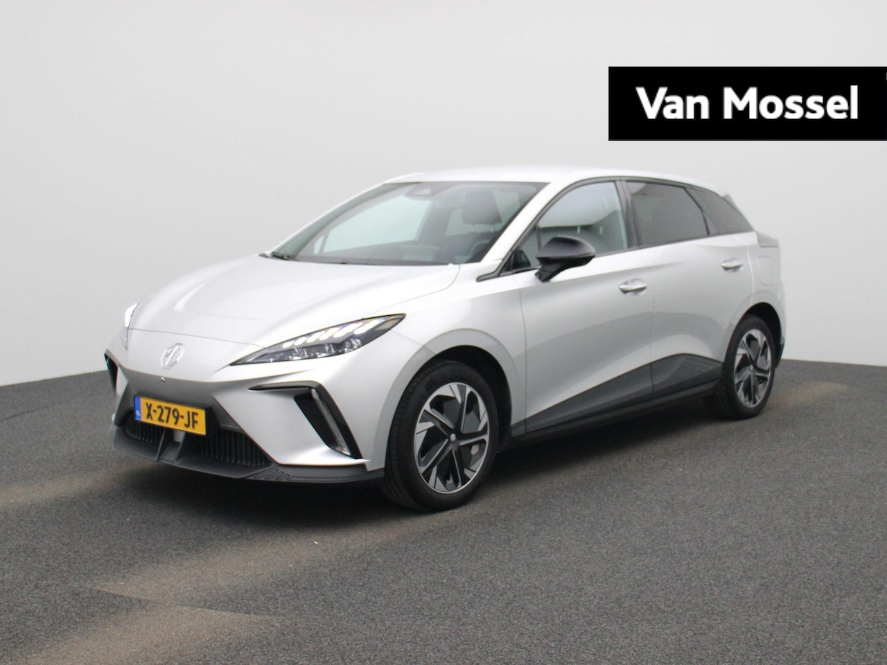 MG 4 - Luxury 64 kWh | 360 Camera | Apple Carplay / Android Auto | Adaptieve Cruise Controle | El - AutoWereld.nl