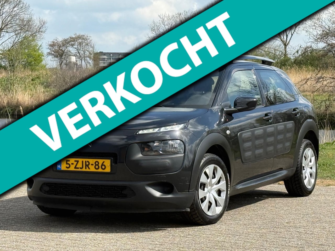Citroën C4 Cactus - 1.2 82PK Feel So Good | Noir Obsedien | Cruise/PDC/Trekhaak - Keurig! - AutoWereld.nl