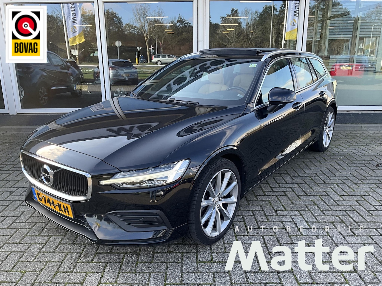 Volvo V60 - 2.0 T4 Momentum Pro Polestar Schuifdak - AutoWereld.nl
