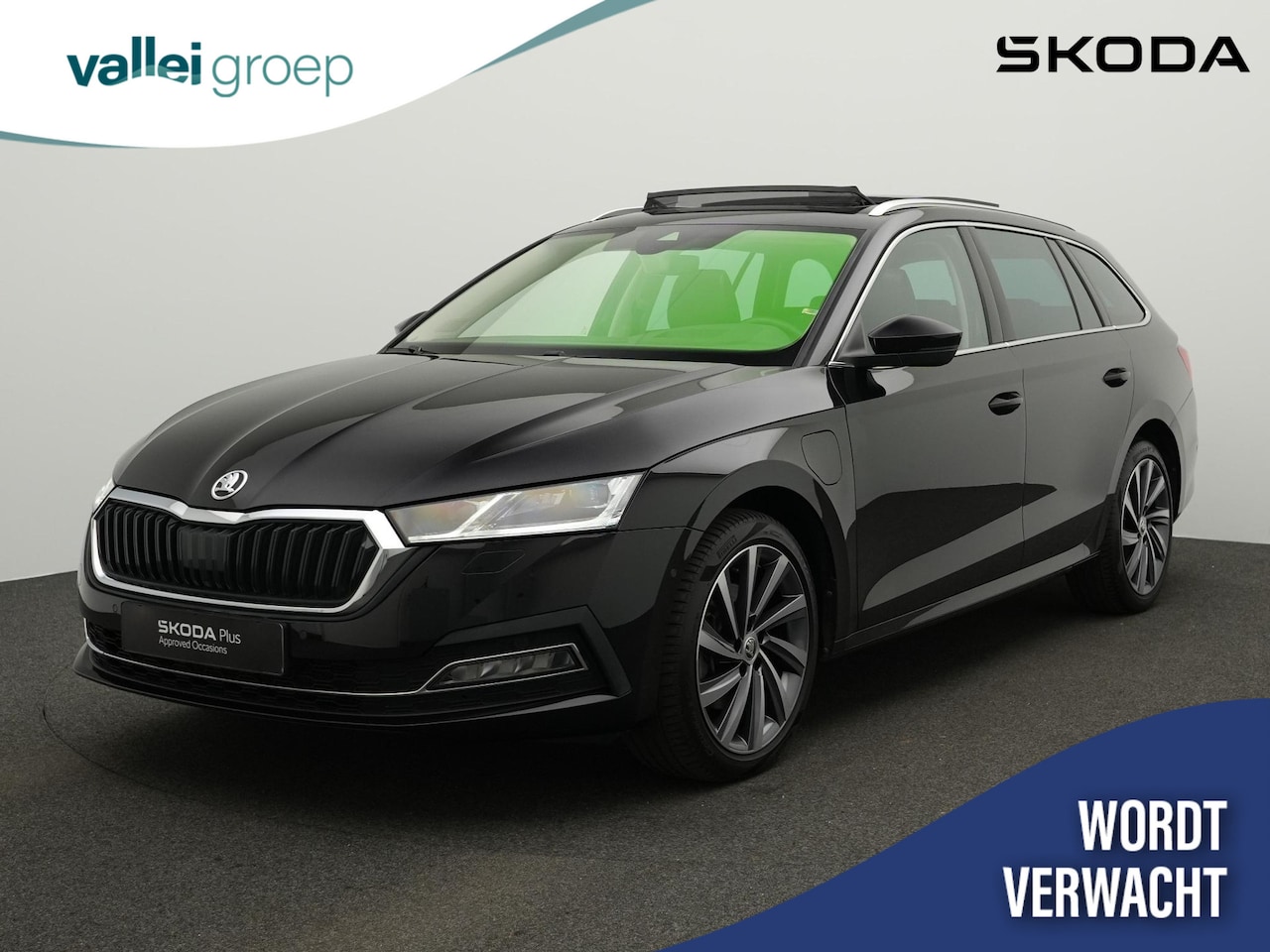 Skoda Octavia Combi - 1.4 TSI 204 pk DSG iV PHEV Style | Panoramadak | Matrix LED | Geheugenstoelen | Leder/alca - AutoWereld.nl