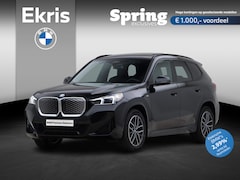 BMW iX1 - eDrive20 Premium Pack | M-Sportpakket | Panoramadak | Harman/Kardon | Trekhaak | Easter