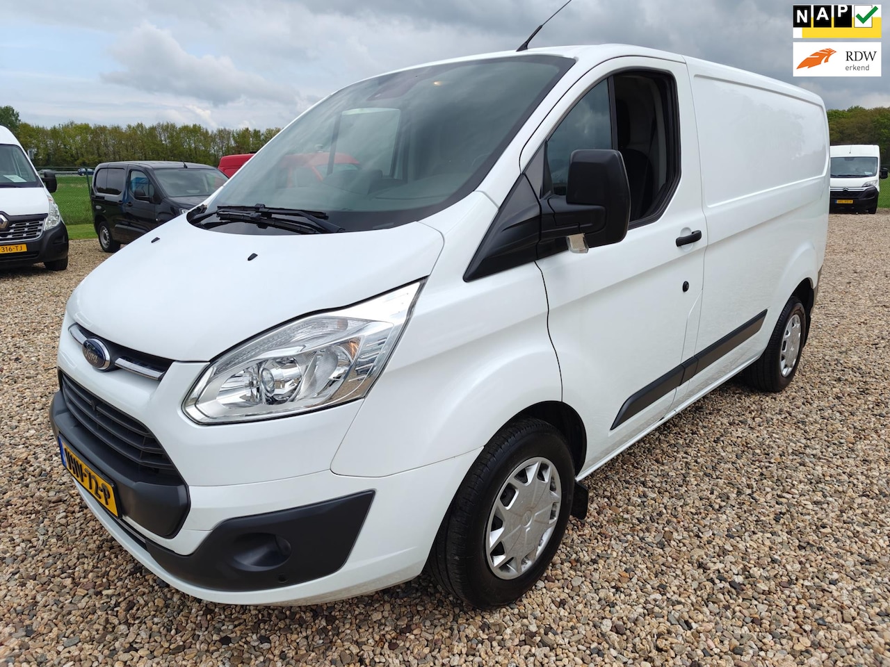 Ford Transit Custom - 270 2.0 TDCI L1H2 Trend 270 2.0 TDCI L1H2 Trend , KOELWAGEN , Lage km , EURO 6 - AutoWereld.nl