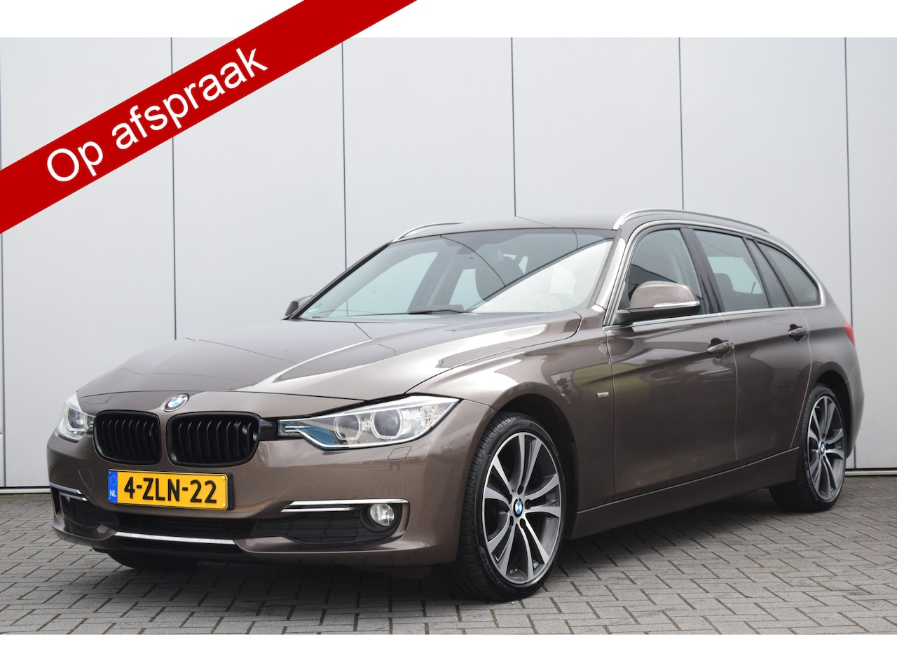 BMW 3-serie Touring - 316d Automaat Executive Luxery-Line Sportstoelen Navi Trekhaak - AutoWereld.nl
