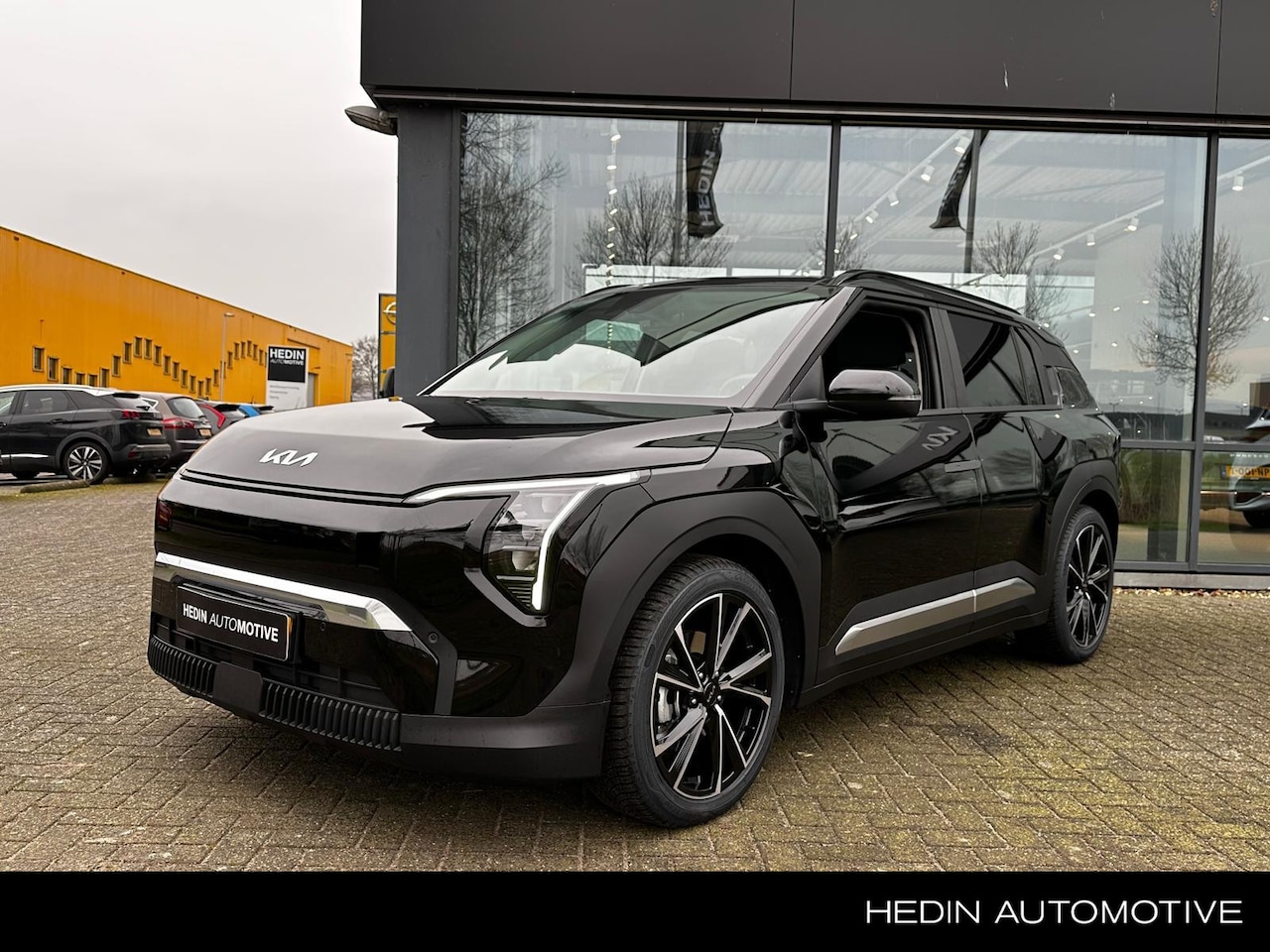 Kia EV3 - Plus Advanced 81.4 kWh AIRCO | NAVIGATIE | LM VELGEN | WINTERPAKKET | CAMERA | PARKEERSENS - AutoWereld.nl