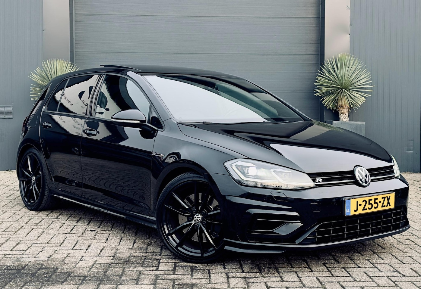 Volkswagen Golf - 2.0 TSI 4Motion R 2.0 TSI 4Motion R - AutoWereld.nl