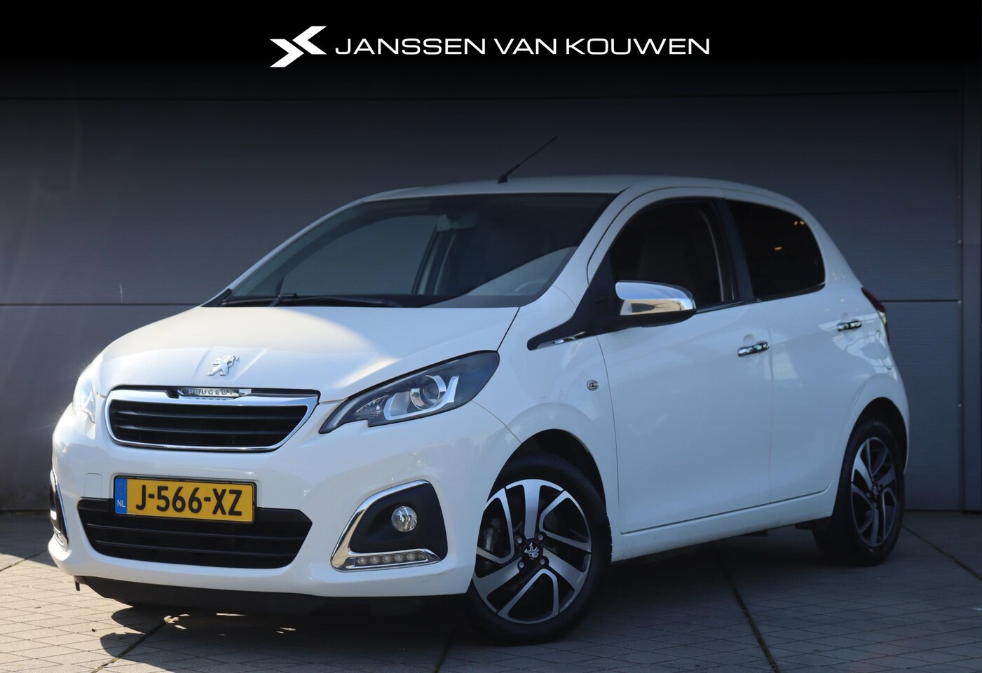 Peugeot 108 - 1.0 e-VTi Allure / Leder / Carplay / Clima / Cruise Control - AutoWereld.nl
