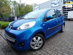 Peugeot 107 - 1.0-12V Millesim 200