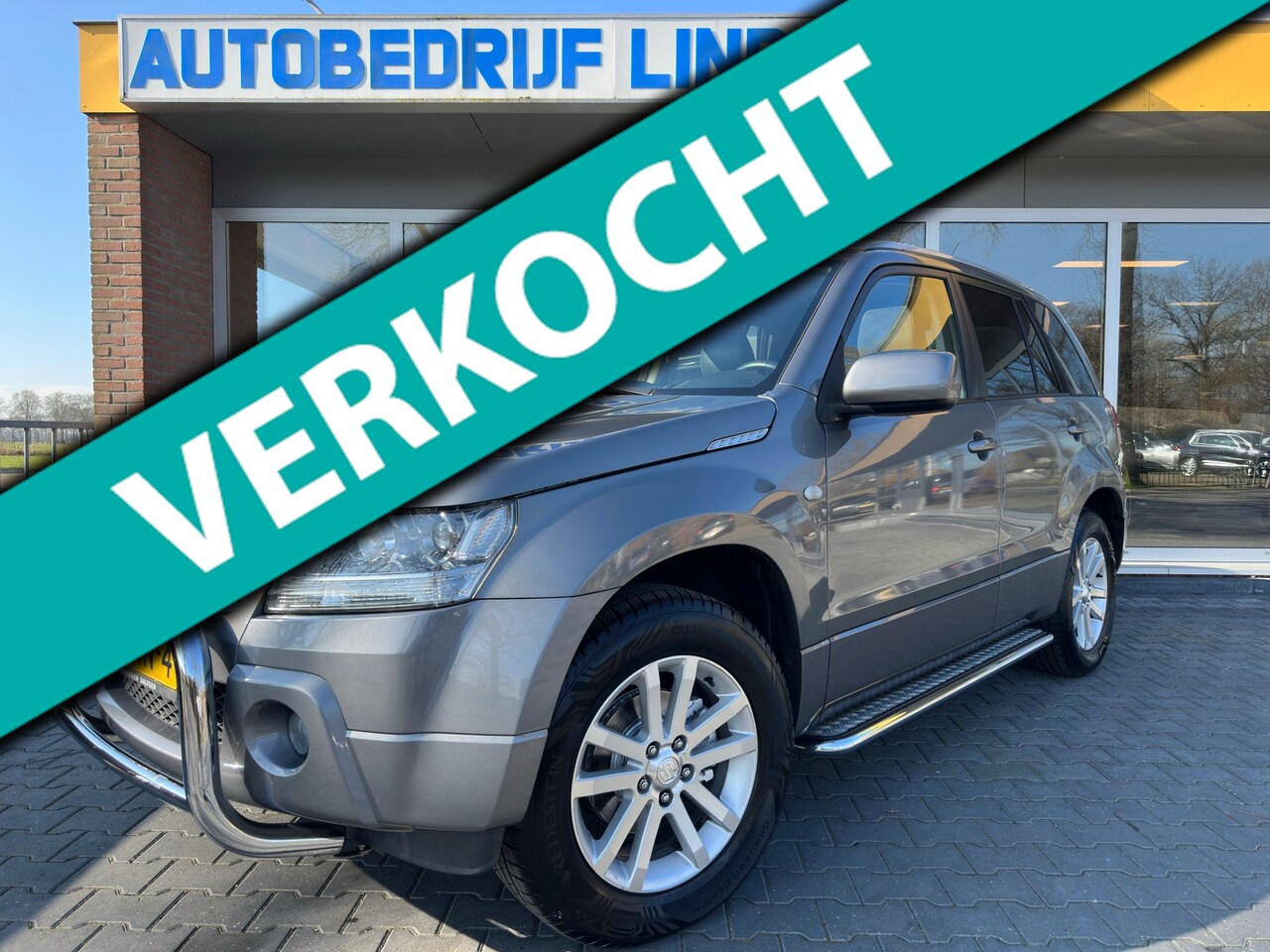 Suzuki Grand Vitara - 2.0-16V Limited 4X4 Schuifdak/Bull bar/Cruise en climate control - AutoWereld.nl