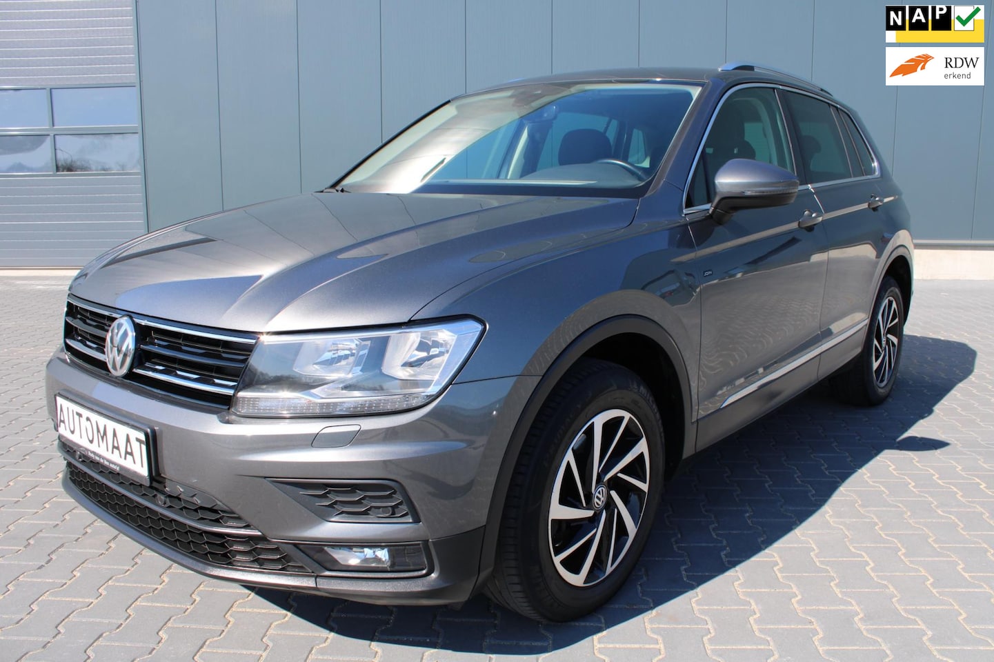 Volkswagen Tiguan - 2.0 TSI 4Motion Highline TREKHAAK NAVIGATIE - AutoWereld.nl